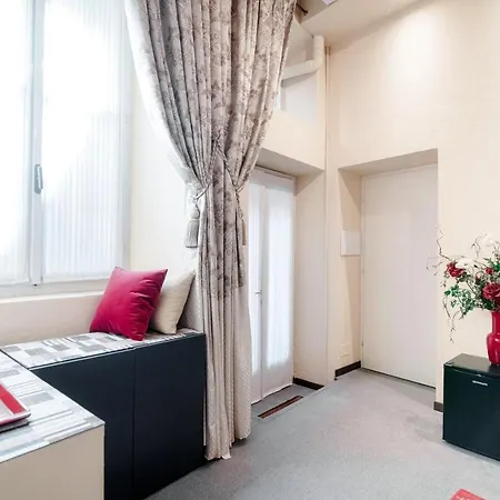 Historical - The House Of Travelers