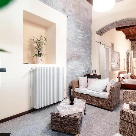 Historical - The House Of Travelers 3* Como