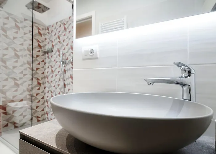 Historical - The House Of Travelers Affittacamere 4*