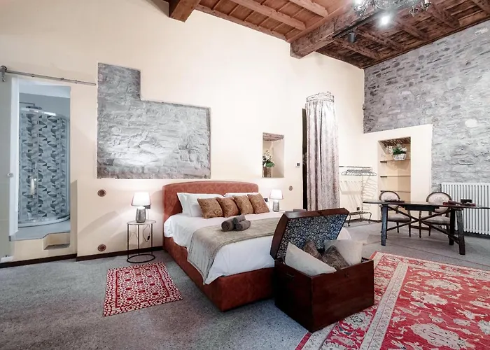 Historical - The House Of Travelers Гостевой дом Комо