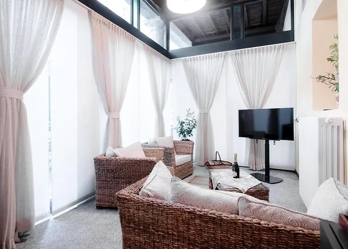 Historical - The House Of Travelers Гостевой дом Комо