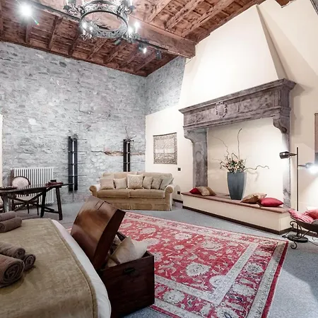 Historical - The House Of Travelers Como