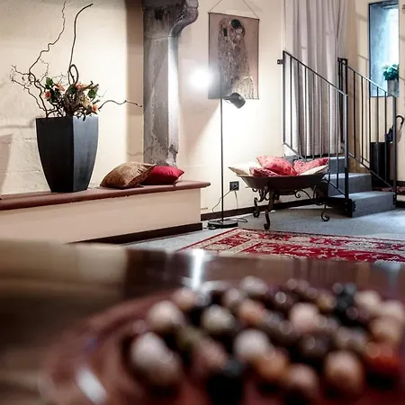 Historical - The House Of Travelers Vendégház 3*