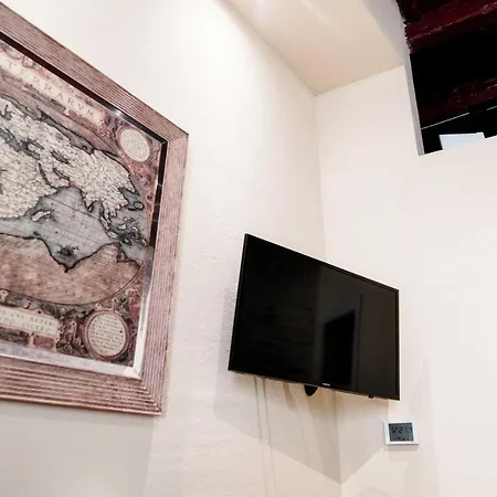 Historical - The House Of Travelers 3* Como