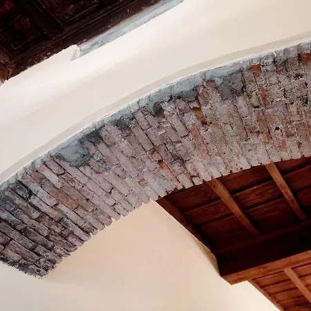 Vendégház Historical - The House Of Travelers